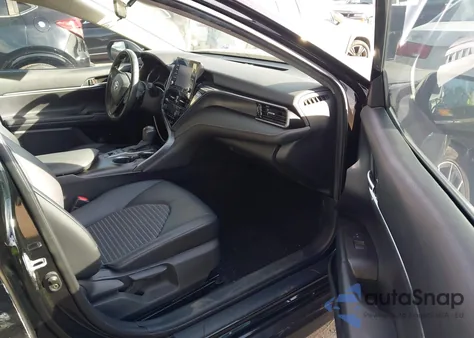 2021 Toyota Camry Se Hybrid z USA, uszkodzony, nr VIN 4T1G31AK8MU027002